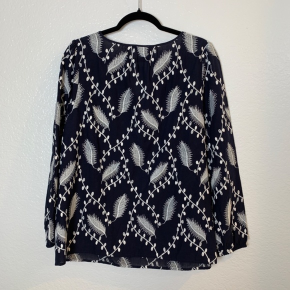 Talbots Embroidered Peasant Top XL Navy Blue Floral Leaves 100% Cotton Boho - Picture 10 of 12